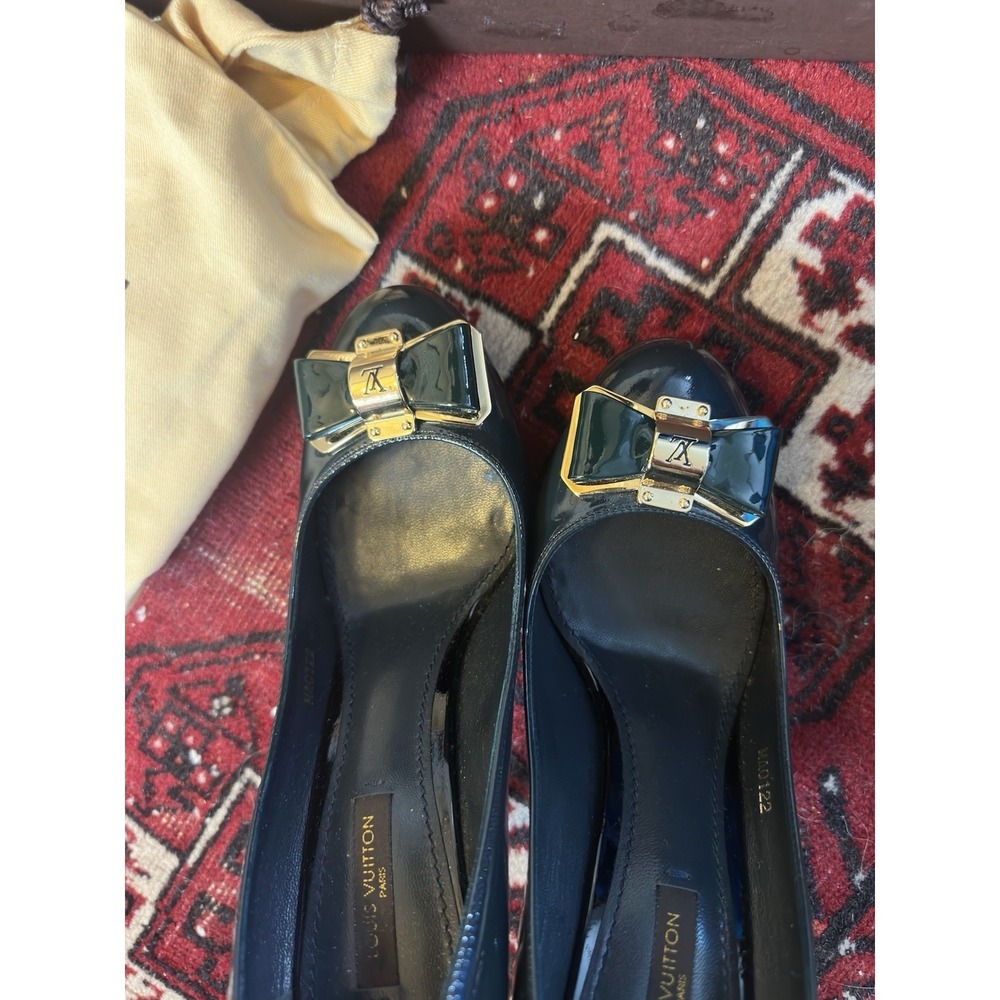 Louis Vuitton Patent Leather Bow Pumps Green Size 38 - Picture 4 of 7